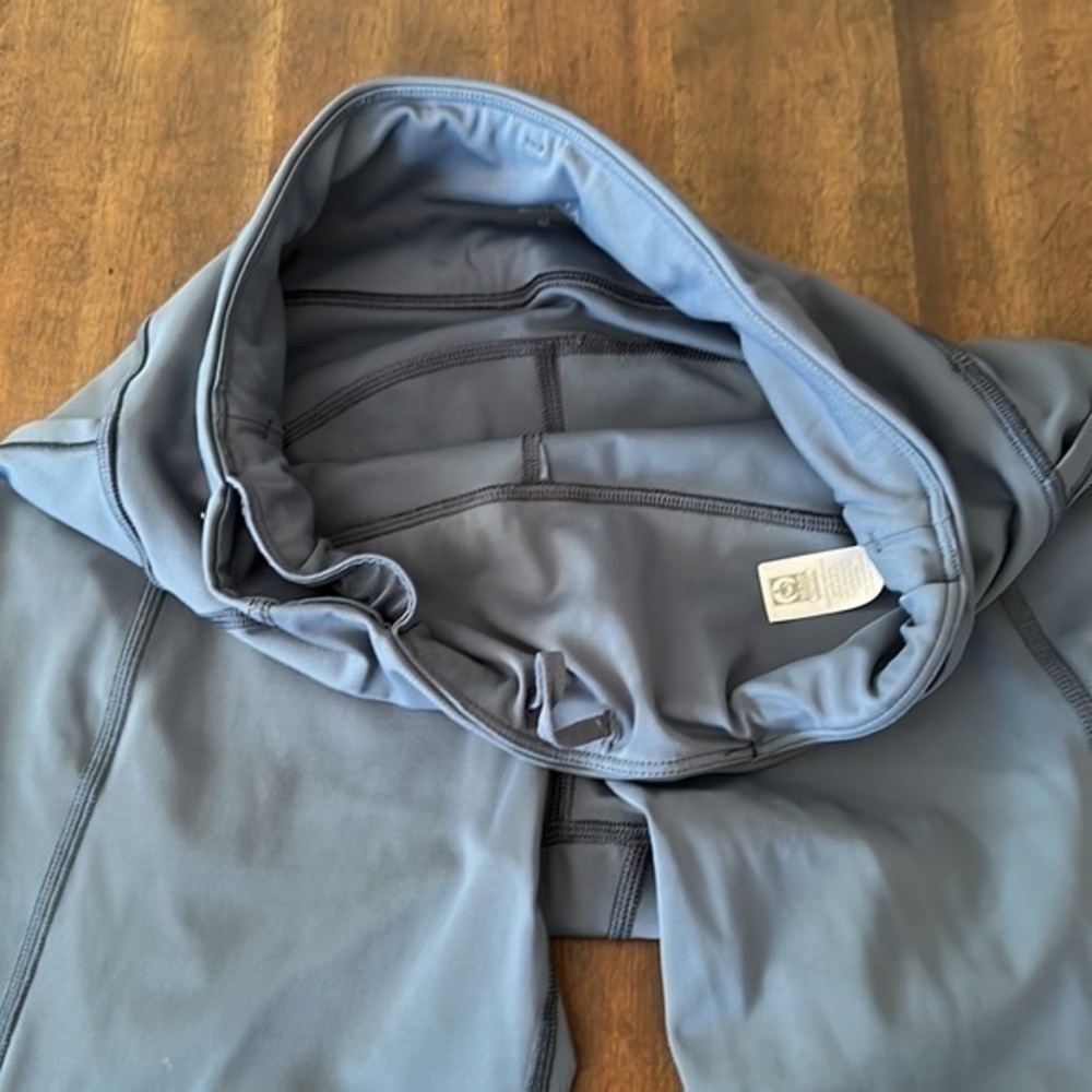 Athleta lightning tight iron blue color, size medium - Picture 4 of 10